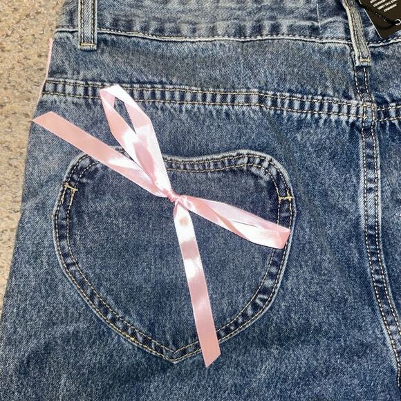 Fashion Nova Keep It Sweet Lace Trim Bow Jeans - Light Wash Size 11 - Picture 5 of 9